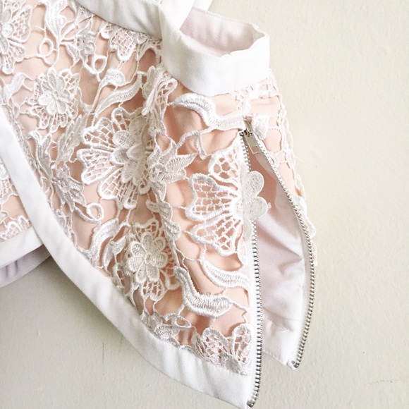 Endless Rose Lace Criss Cross Crop Top Size S - Picture 4 of 8